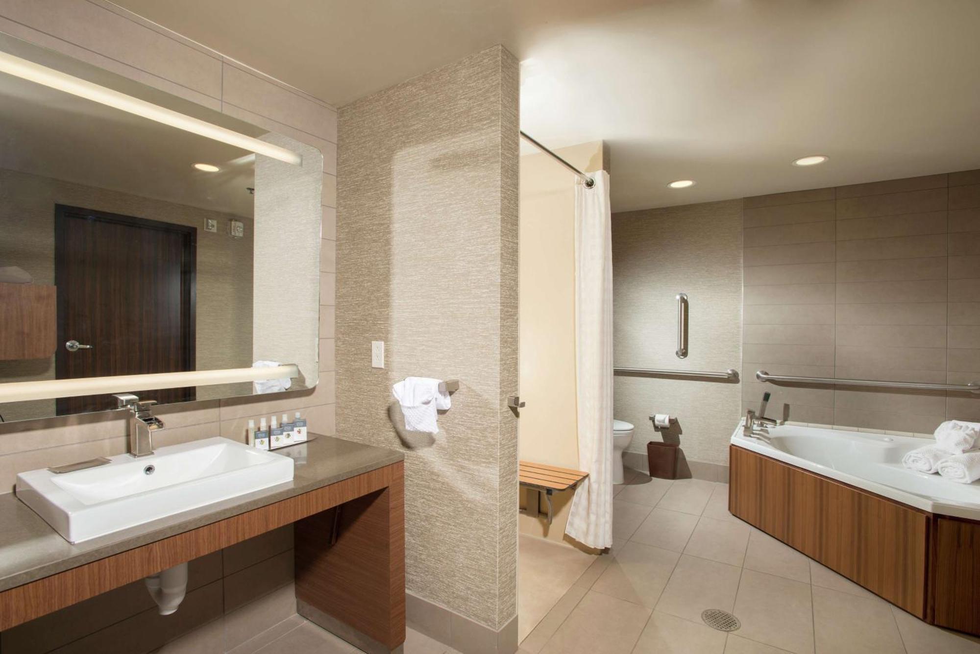 The Broadway Columbia - A Doubletree By Hilton Hotel Eksteriør billede